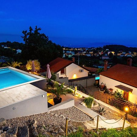 Srok Apartments With Pool Kastav Exteriér fotografie